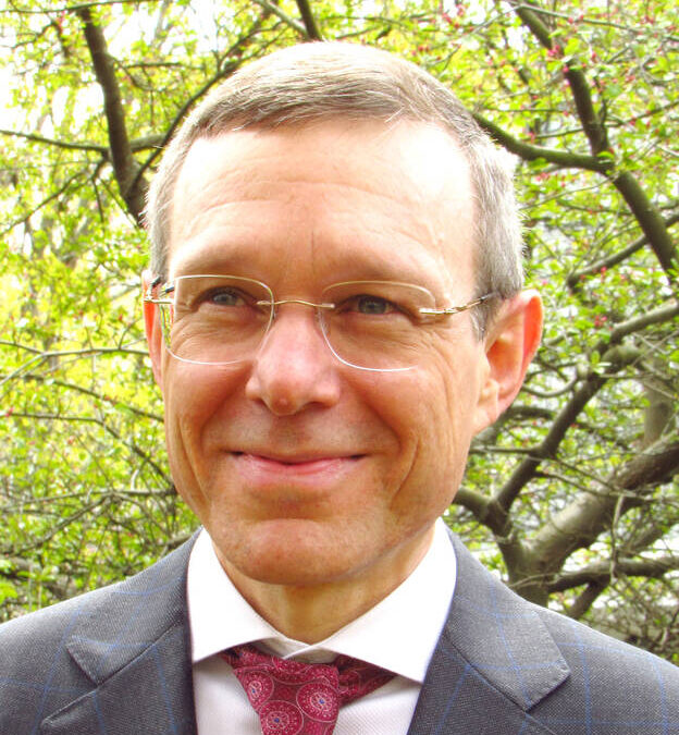 Astrophysicist Avi Loeb says UFOs should be the subject of mainstream inquiry