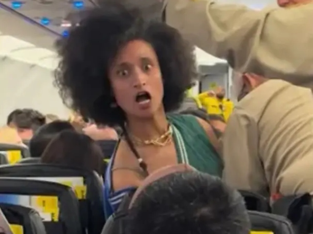 Woman Has A âCartoonish Meltdownâ After Being Asked To Leave…